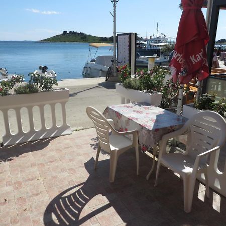 Sweet Sea Apartments Pakoštane Exterior foto
